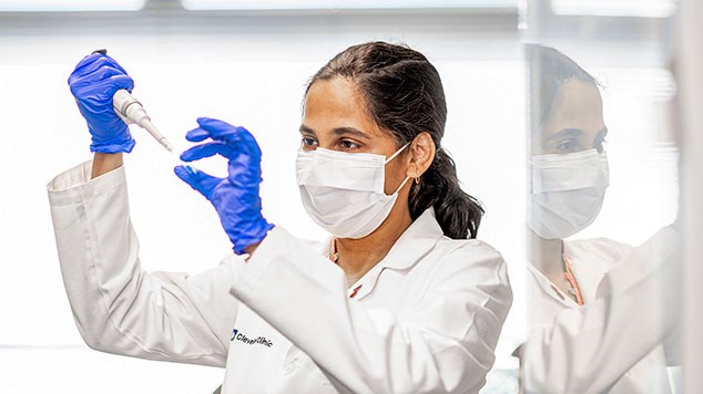 Researcher in the lab.