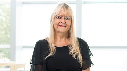 Woman Loses 130 Pounds and Reverses Heart Failure by Using Food as Medicine